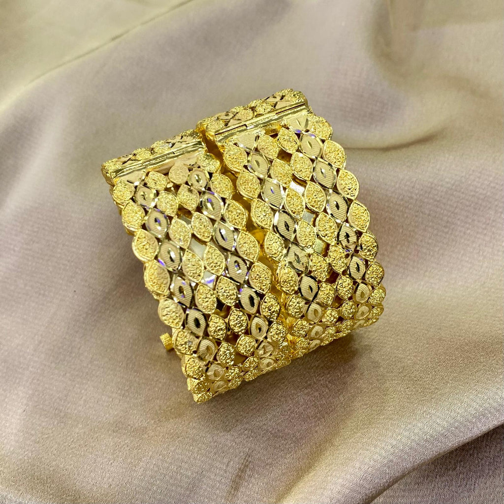 Noor Lattice Gold Bangles