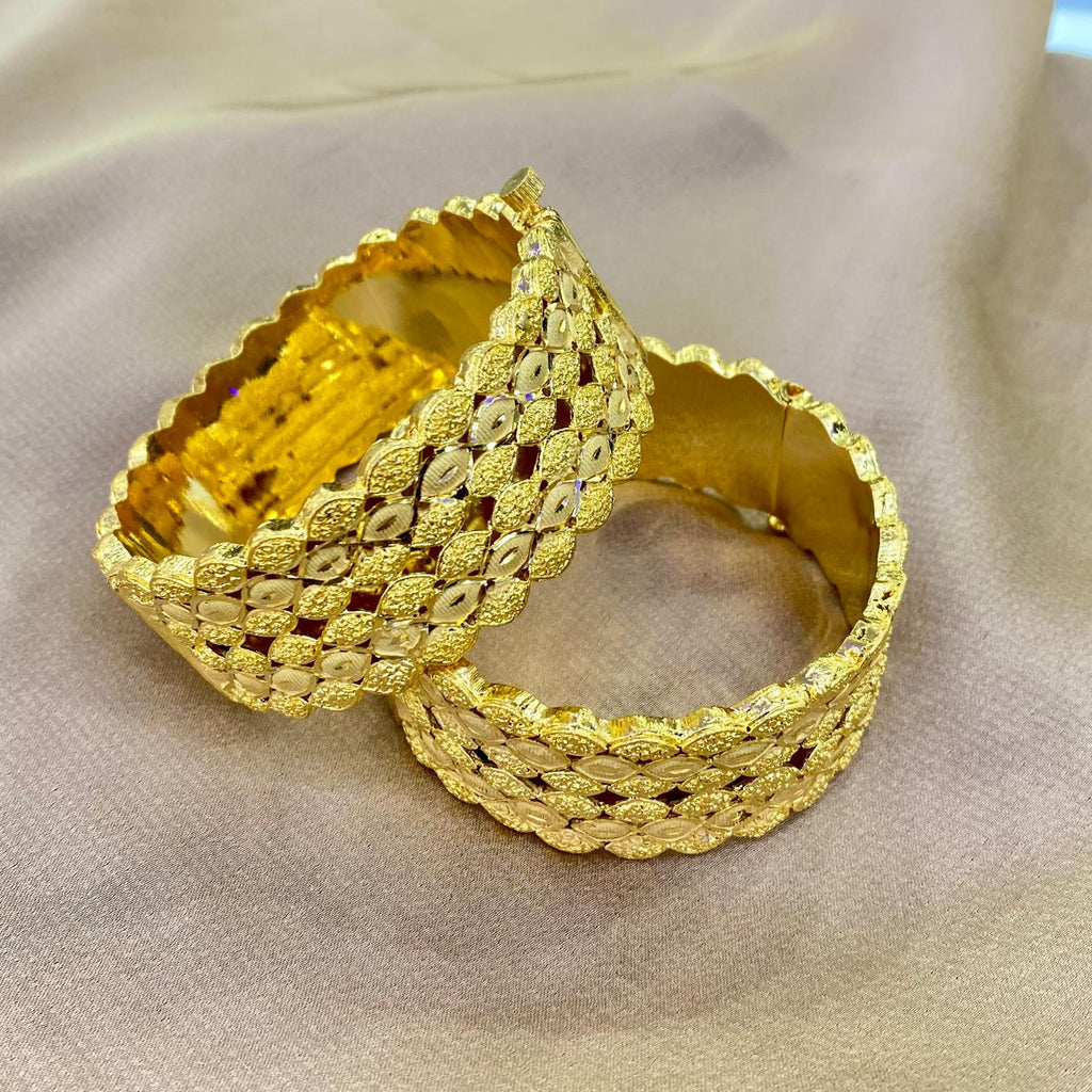 Noor Lattice Gold Bangles