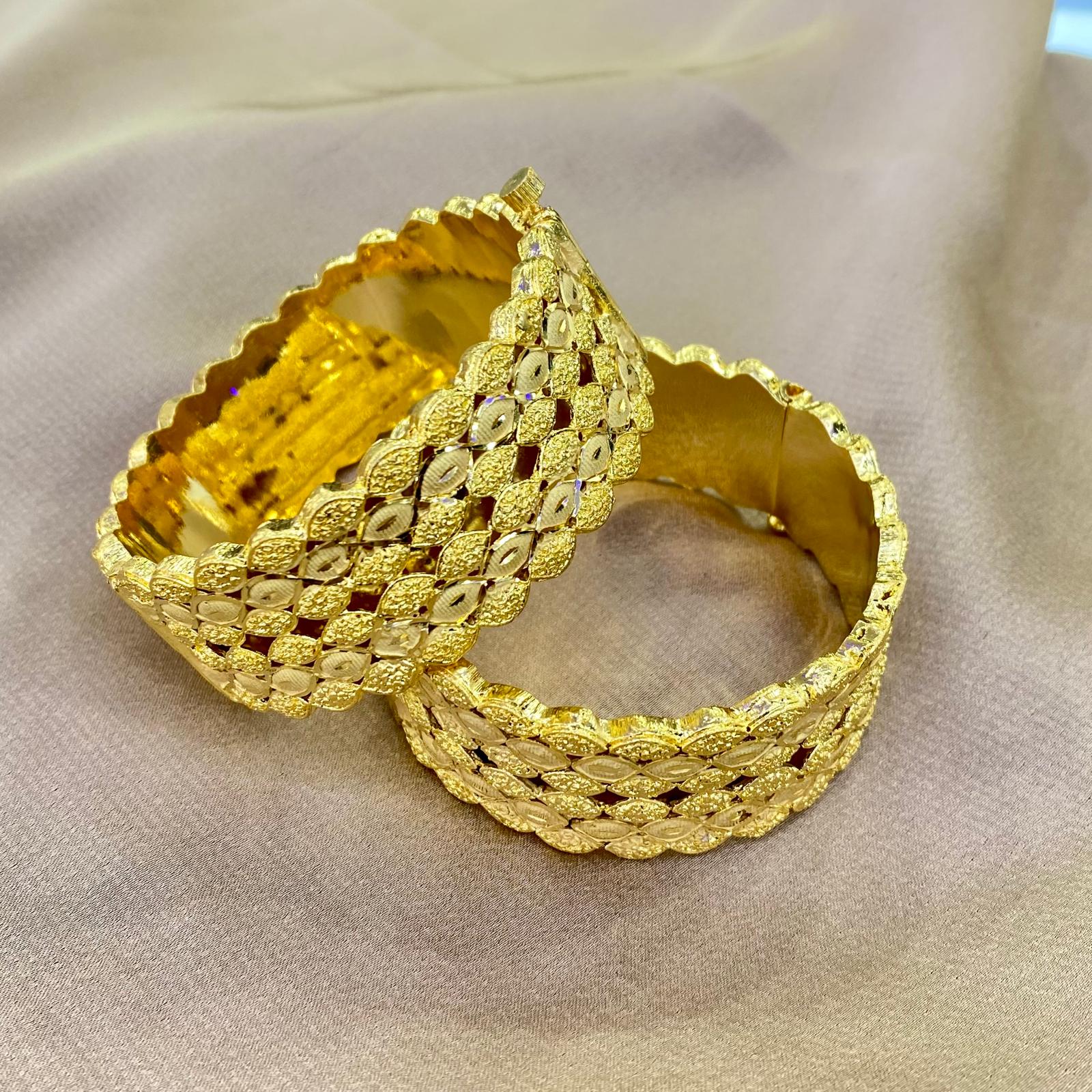 Noor Lattice Gold Bangles
